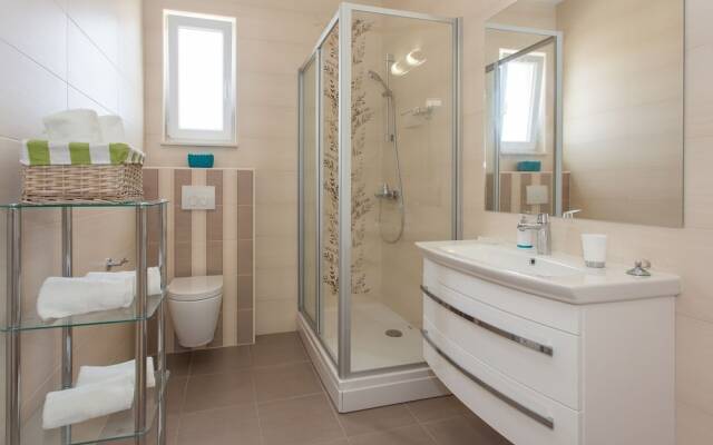 Spacious Villa in Vodice With Pool