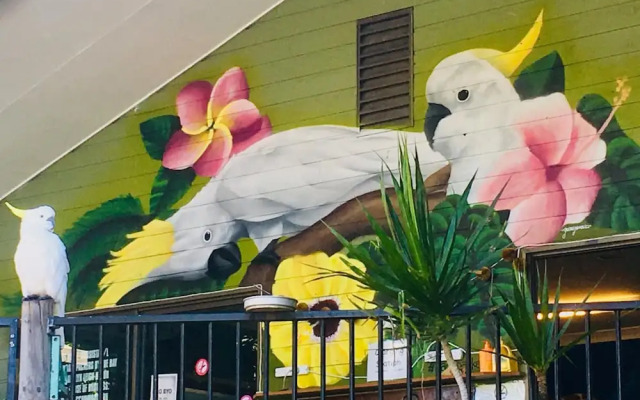 Backpackers By The Bay