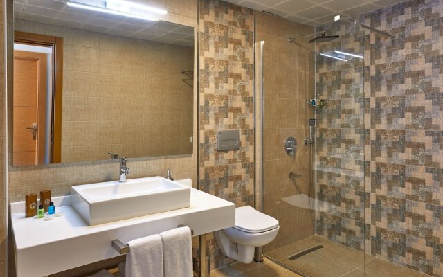 Hattusa Vacation Business Thermal Club Saray