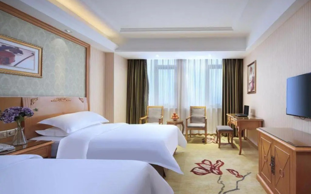 Vienna 3 Best Hotel (Nanchang Qingshan Lake High-tech)