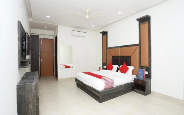 Grand Residency by OYO Rooms