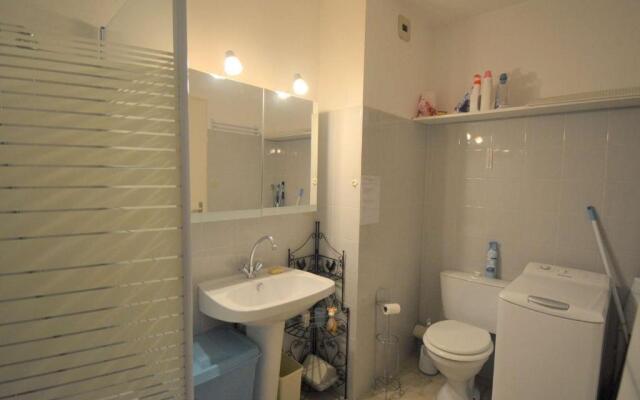 Appartement Ruoms, 1 pièce, 2 personnes - FR-1-382-151