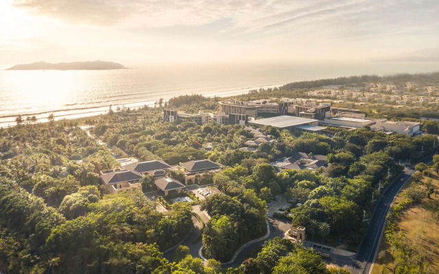 Wanda Reign Resort & Villa Haitang Bay