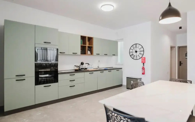 Horizon Suites by the Sea