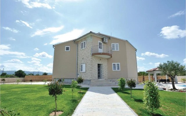 Holiday home Pridraga with Outdoor Swimming Pool 183