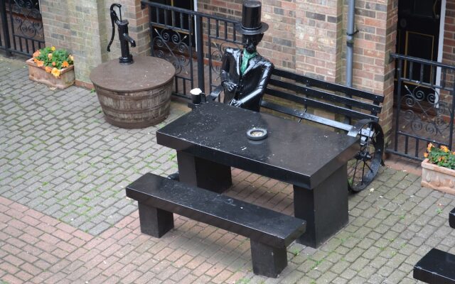 The Exchange Coach House Inn