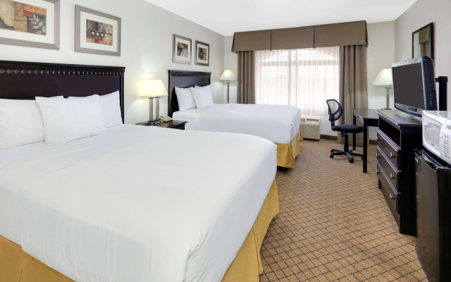 Holiday Inn Express & Suites Roswell