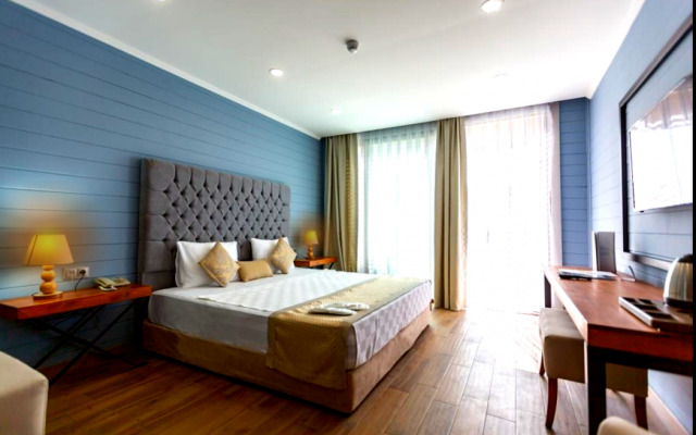 Risus Beach Resort Hotel