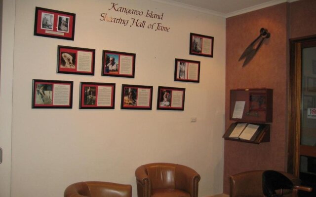 Parndana Hotel Cabins