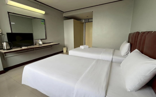 Happyland Mansion – Guest Rooms – Bangkok