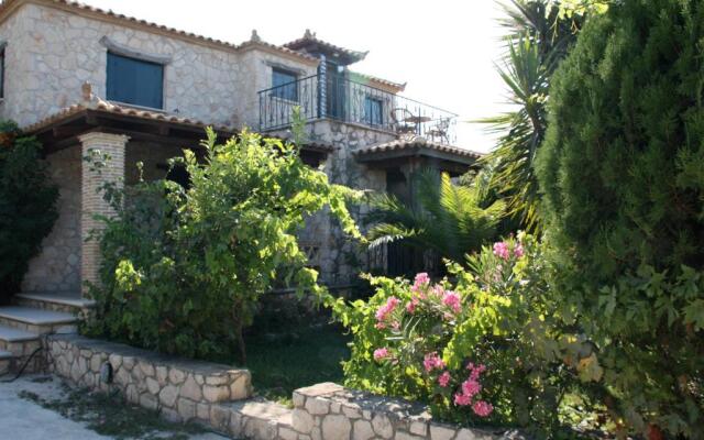 Castello Bellos Villas & Apartments