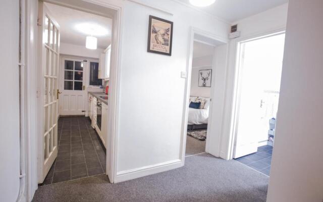 16 Oakfield Place