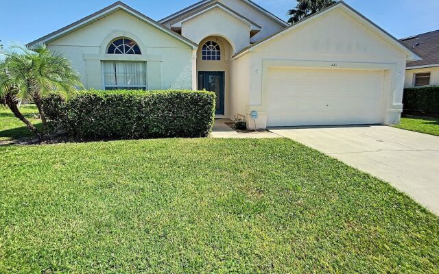 446 Lake Shore Parkway