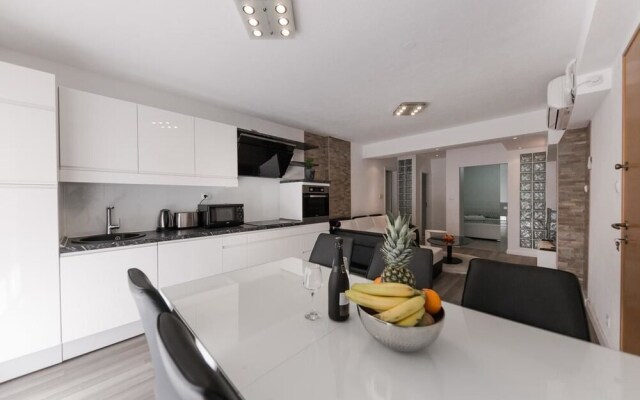 Apartments Zenta