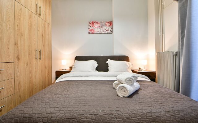Serene n modern renovated flat