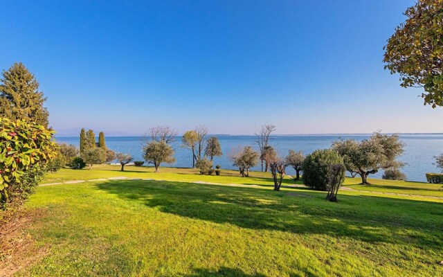 Il Melagrano B5 Apartment by Wonderful Italy