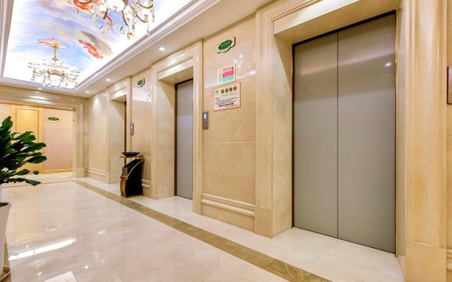 Vienna Hotel Chongqing Jiefangbei Pedestrian Street – Hotel Rooms – Chongqing