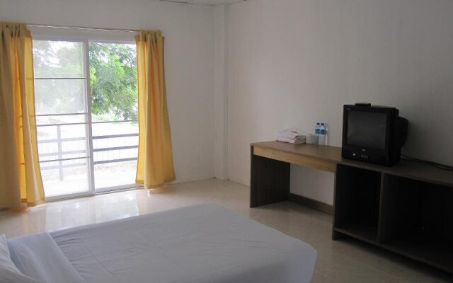 Baansakulpetch Hotel