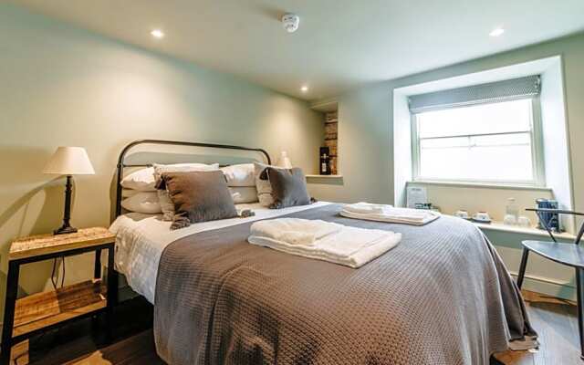 Seven Stars Penryn