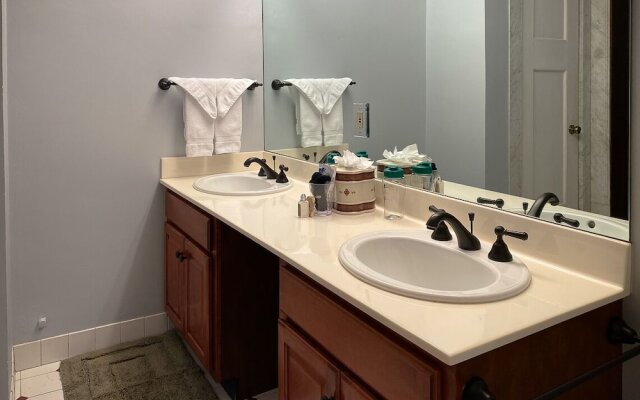 Fleur-de-Lys Mansion