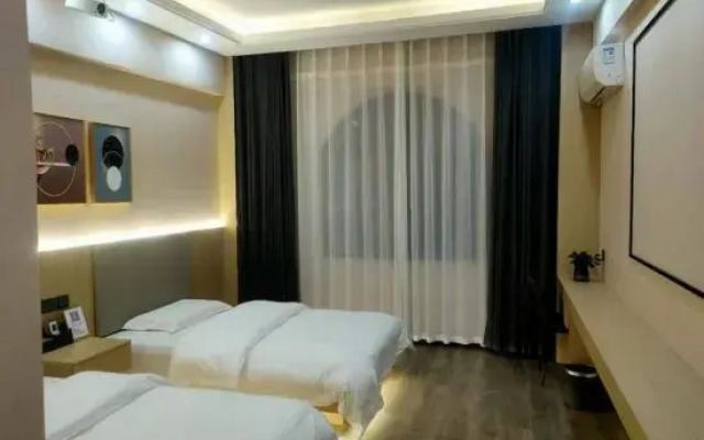 Ruili Lihua Hotel