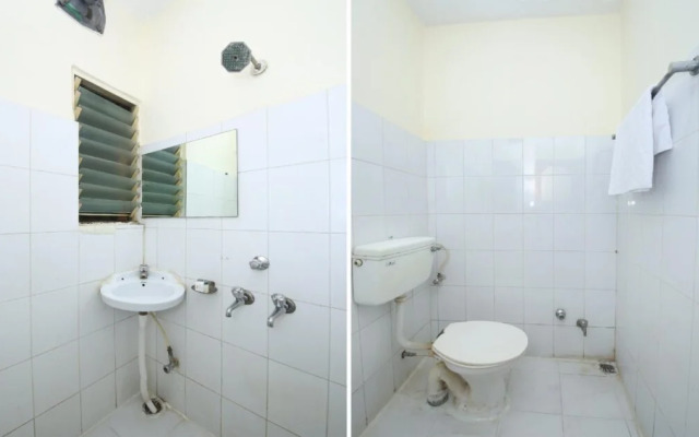 Raja By OYO Rooms