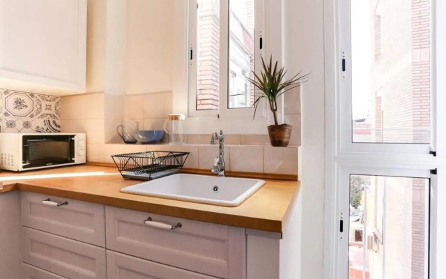 Stylish 2 Bdr apartment in Trendy Gracia