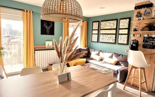 La balconada de la Aljafería