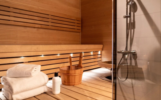 Spacious central apartment with sauna