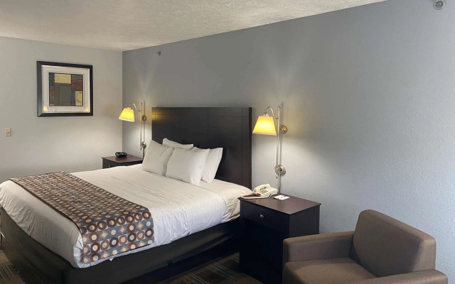 Baymont by Wyndham Danville IL