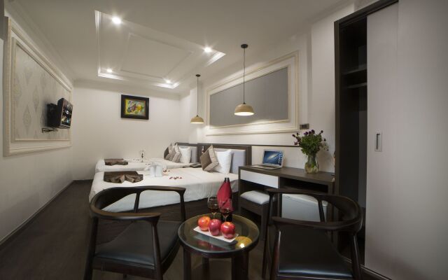 Galliot Central Hotel