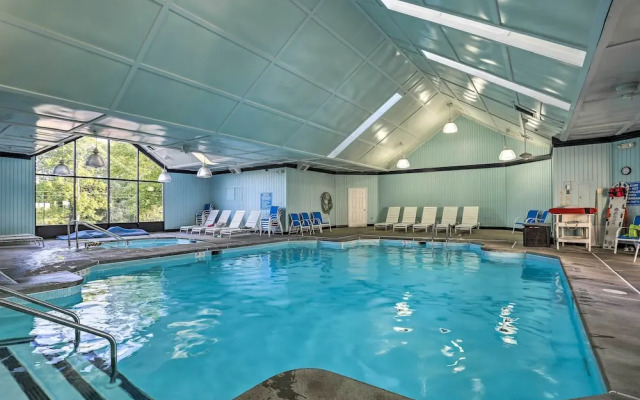 Gorgeous Bushkills Lodge w/ Pool Access!