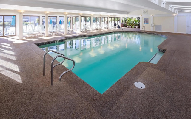 Meadowmere Resort