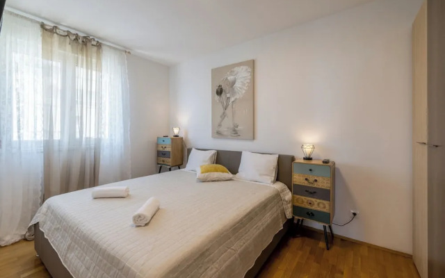 Beachaholic M&G, Luxury Seaside Suites On Znjan