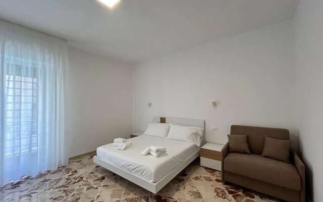 My50s in Monopoli With 4 Bedrooms and 2 Bathrooms