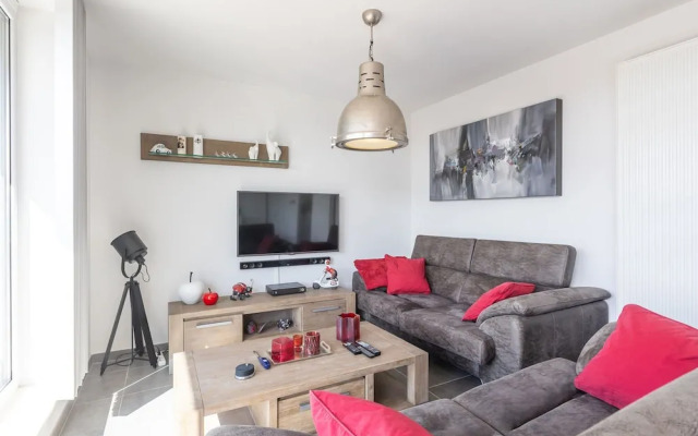 Sunny Apartment With Open Terrace