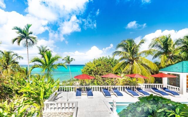 Parrot Cottage at Love Beach Pool