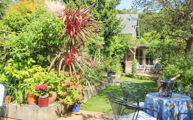 Mayflower, 9 Coronation Road