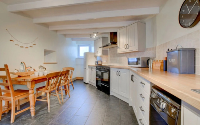 Holiday Home Bro Aeron