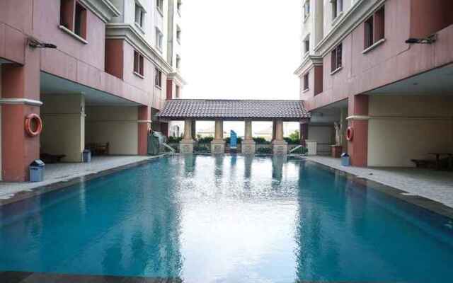 Comfy 3BR Apartment at Mediterania Gajah Mada