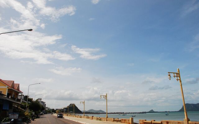 Prachuap Beach Hotel