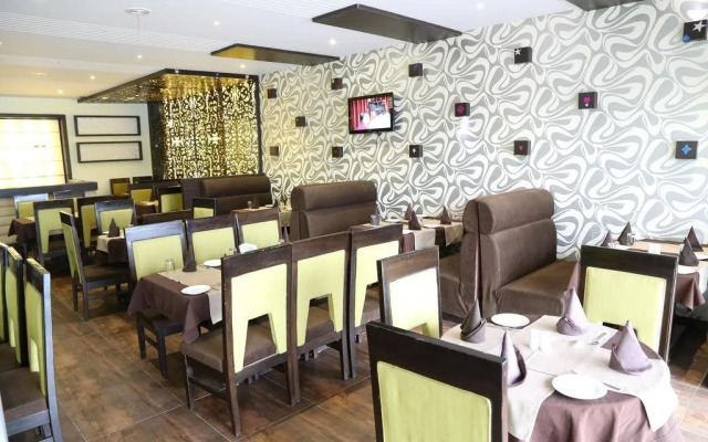OYO Premium IVY Hospital