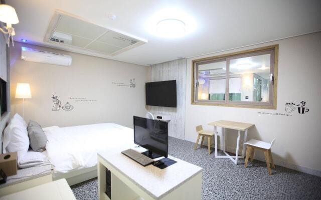 Cheonan Hound Hotel