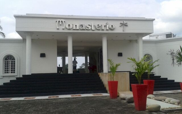 Monasterio Resort Giradot