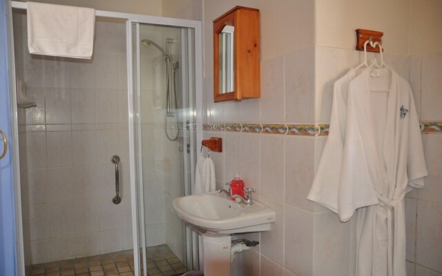 Saxon Lodge 2 Cc