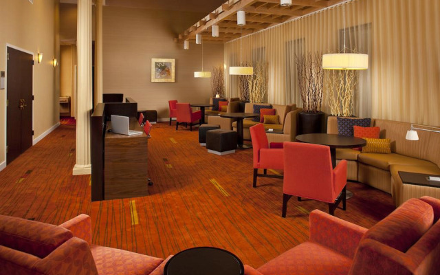 Courtyard by Marriott New Orleans Near the French Quarter