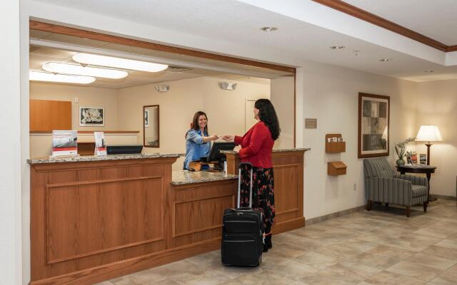 Candlewood Suites Burlington South, an IHG Hotel