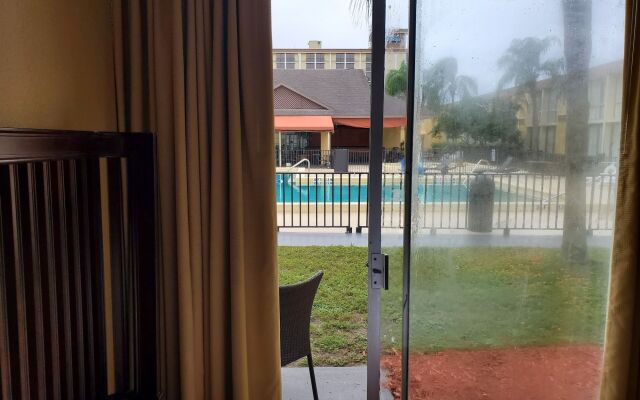 Floridian Express Hotel