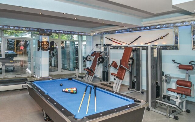 Stunning Home in Makarska with Hot Tub, Sauna & 9 Bedrooms