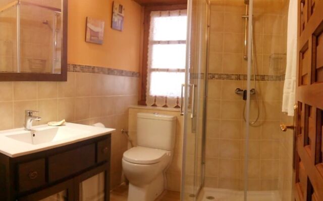 Hotel La Casona De Cardes